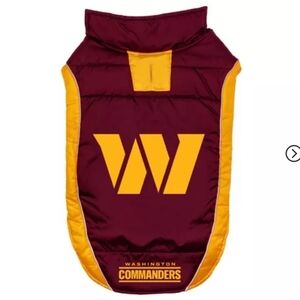 NFL Washington Commanders Dog Puffer Jacket Size Medium NEW with Tags